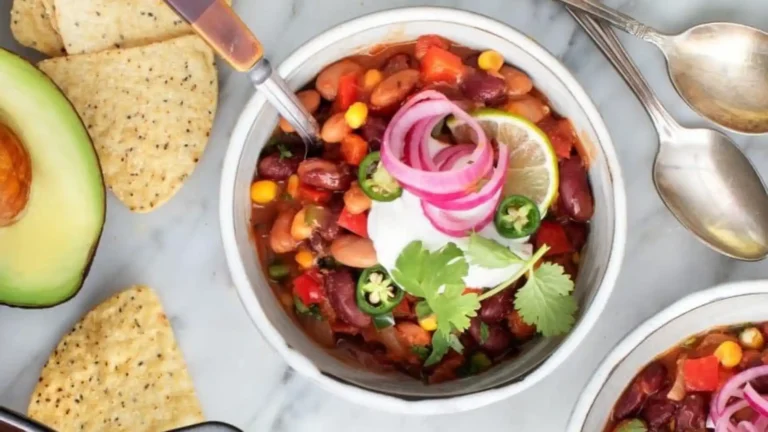 Vegetarian Chili: Bold, Spicy & Incredibly Tasty